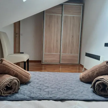 Teodora Apartment *