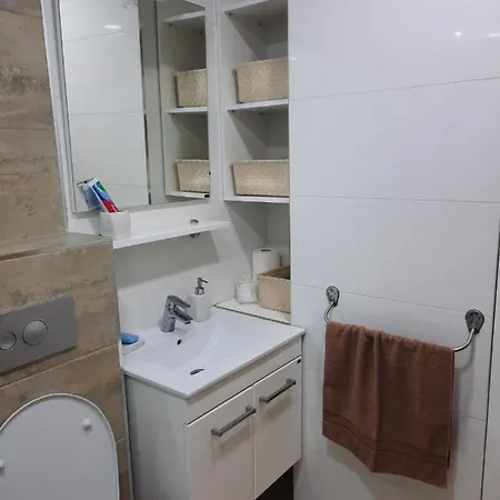 Teodora Apartment *